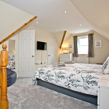 Coastal Gem Apartment Weymouth Bagian luar foto